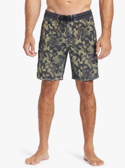 Quiksilver Waterman Throwback Camo 19" Boardshorts - Image 3